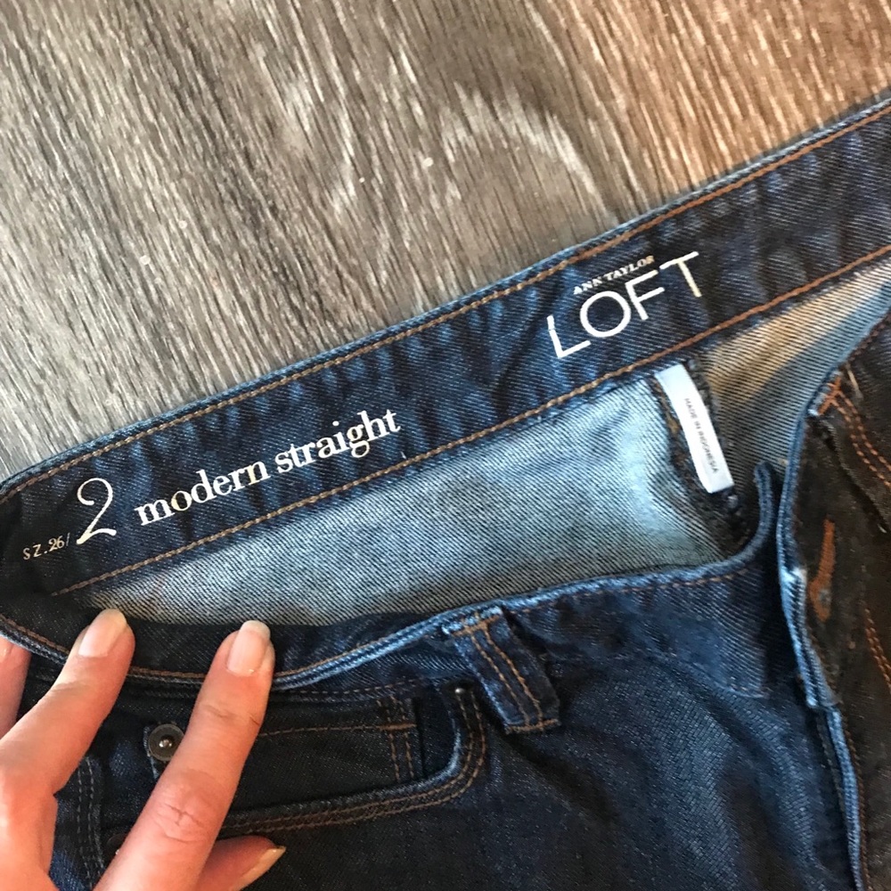 EUC Ann Taylor Loft Sz 2 Modern Straight jean